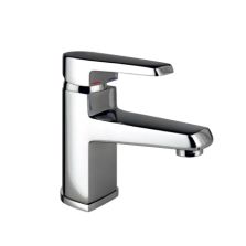 Single Handle Bathroom Sink Faucet (Madrid)